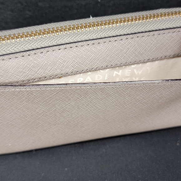 NEW WITH TAGS!!! Kate Spade Women's Grayish-Tan Wallet - Picture 5 of 11